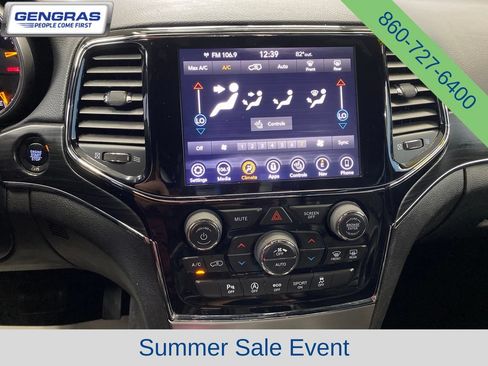 Used 2019 Jeep Grand Cherokee Limited AWD/4WD image 17