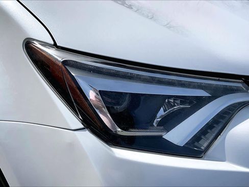 Certified 2016 Toyota RAV4 Limited AWD/4WD image 26