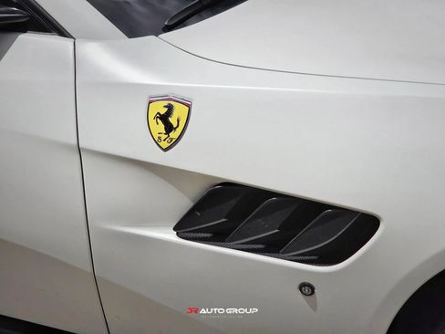 Used 2018 Ferrari GTC4Lusso T RWD image 10
