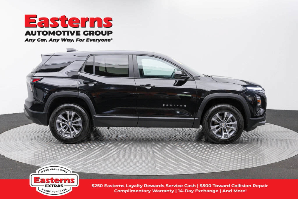 Used 2026 Chevrolet Equinox LT AWD/4WD image 5