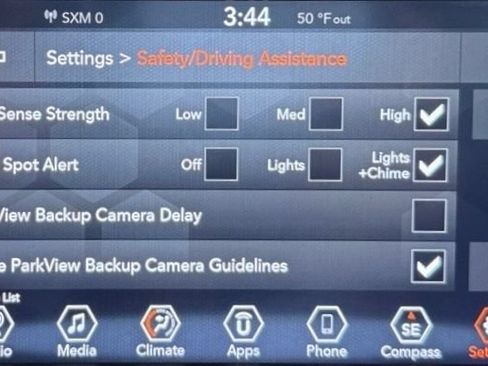 Used 2021 Jeep Renegade Sport w/ Sport Appearance Group AWD/4WD image 24