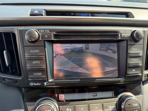 Used 2015 Toyota RAV4 XLE image 63