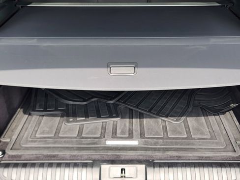 Used 2022 Land Rover Range Rover Sport SVR AWD/4WD image 33