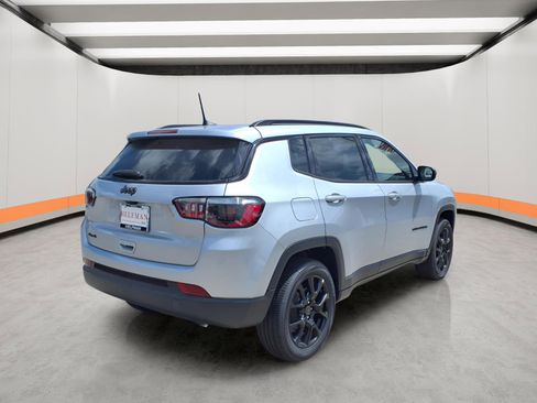 New 2026 Jeep Compass Latitude AWD/4WD image 6