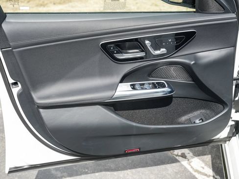 Certified 2024 Mercedes-Benz E 350 4MATIC Sedan image 19