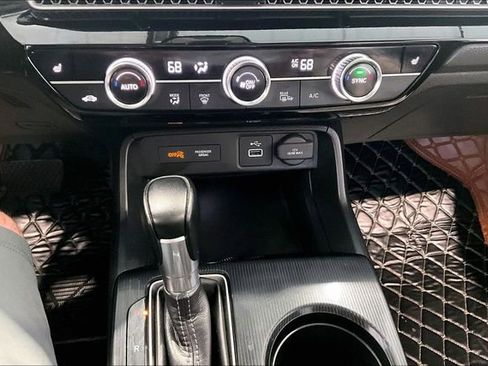 Used 2022 Honda Civic EX-L image 16