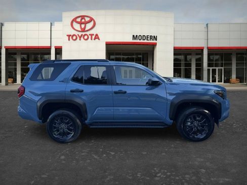 Certified 2026 Toyota 4Runner SR5 AWD/4WD image 4