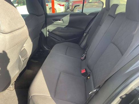 Used 2020 Toyota Corolla LE FWD image 6