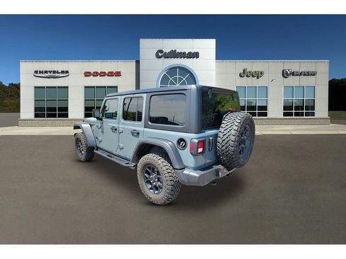 Used 2024 Jeep Wrangler Unlimited Sport AWD/4WD image 5