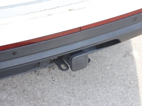 Used 2023 Volkswagen Atlas SE w/ Black Wheel Package image 9