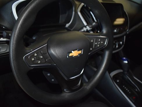 Used 2018 Chevrolet Volt LT FWD image 22