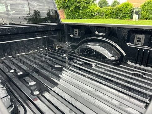 Used 2024 Ford F250 Lariat AWD/4WD image 11
