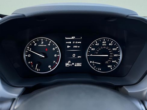 Used 2024 Subaru Crosstrek 2.5i Limited w/ Crosstrek Mirror Package image 12