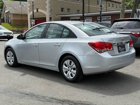 Used 2013 Chevrolet Cruze LS FWD image 5