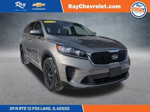 Used 2019 Kia Sorento LX image 1