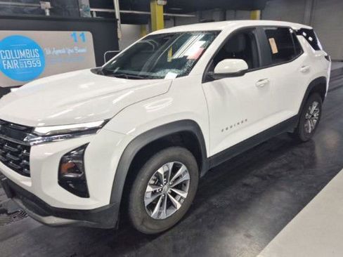 Used 2025 Chevrolet Equinox LT FWD image 1