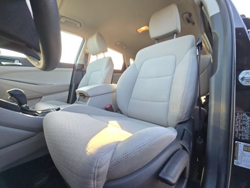 Used 2019 Hyundai Tucson SE FWD image 16