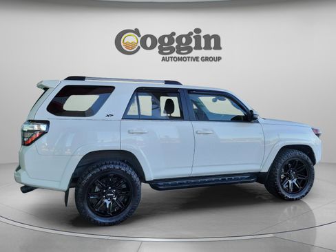 Used 2024 Toyota 4Runner SR5 Premium w/ Moonroof Package image 3