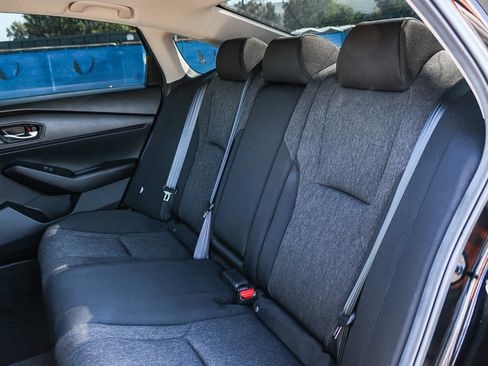 Certified 2025 Honda Accord SE image 18