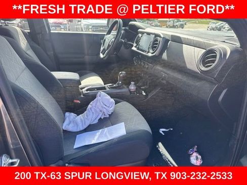 Used 2020 Toyota Tacoma TRD Sport AWD/4WD image 17