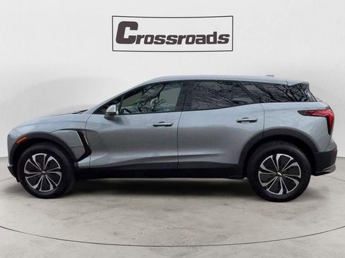 Used 2024 Chevrolet Blazer EV LT image 5