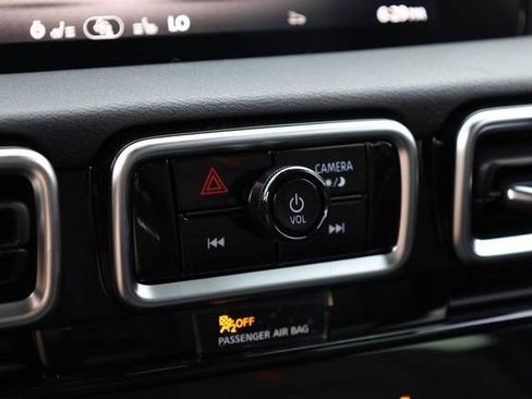 New 2026 Nissan Sentra SR w/ SR Premium Package FWD image 13