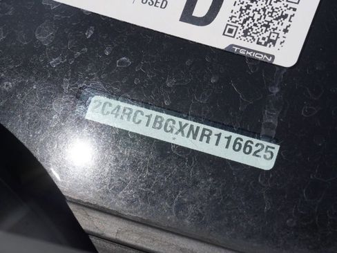 Used 2022 Chrysler Pacifica Touring-L image 28