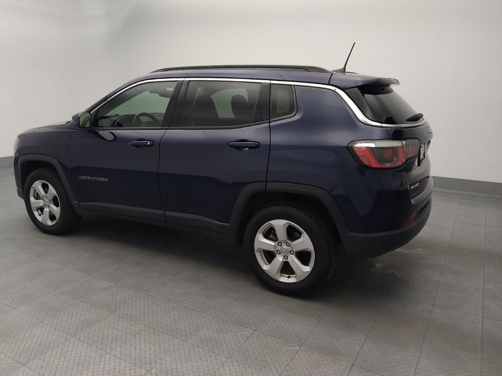 Used 2018 Jeep Compass Latitude w/ Popular Equipment Group AWD/4WD image 3