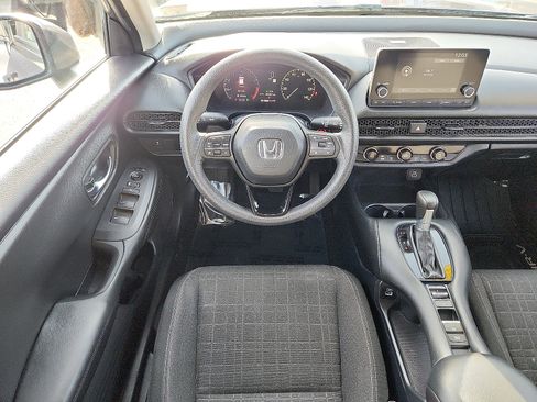 Used 2023 Honda HR-V LX image 11