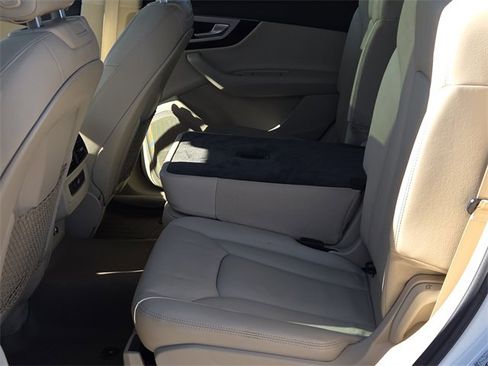 Used 2019 Audi Q7 2.0T Premium w/ Convenience Package image 16