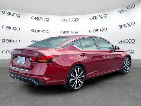 Used 2022 Nissan Altima 2.5 SR FWD image 3
