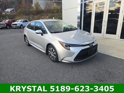 Used 2022 Toyota Corolla LE image 1