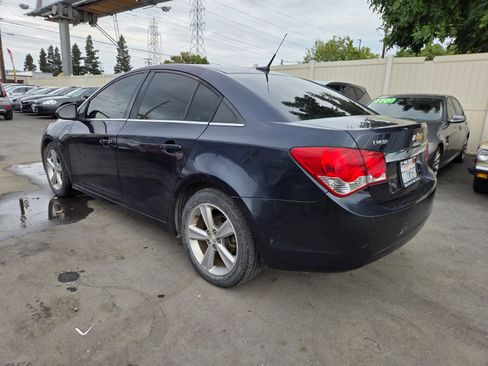 Used 2014 Chevrolet Cruze LT FWD image 2