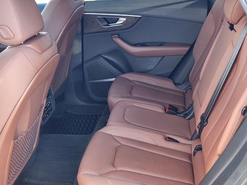 Used 2021 Audi Q8 Premium Plus image 16