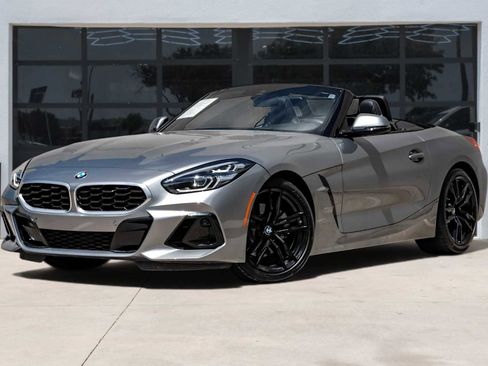 Used 2024 BMW Z4 sDrive30i w/ Convenience Package RWD image 1