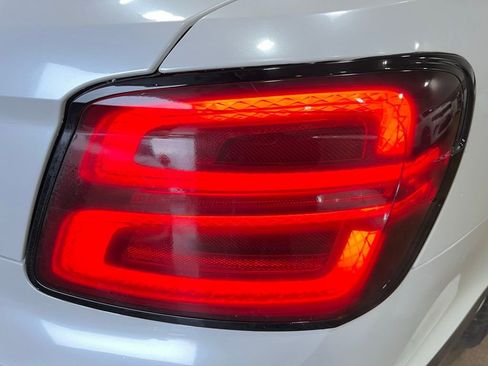 Used 2022 Bentley Flying Spur V8 image 45