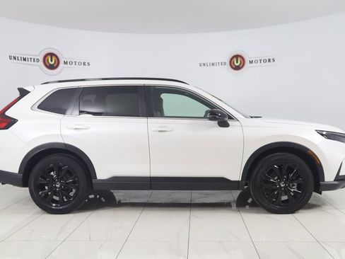 Used 2025 Honda CR-V Sport Touring image 2