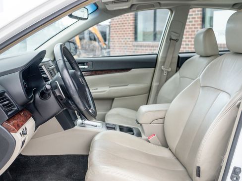 Used 2014 Subaru Legacy 2.5i Limited image 16