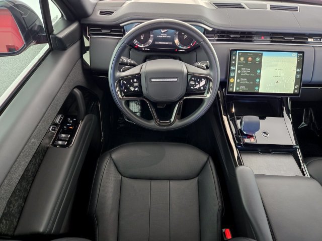 Used 2025 Land Rover Range Rover Sport Dynamic SE AWD/4WD image 12