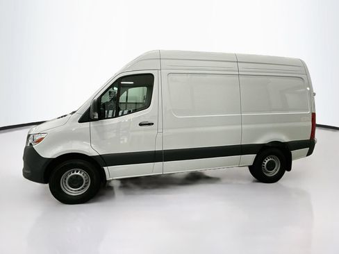 Used 2026 Mercedes-Benz Sprinter 2500 image 5