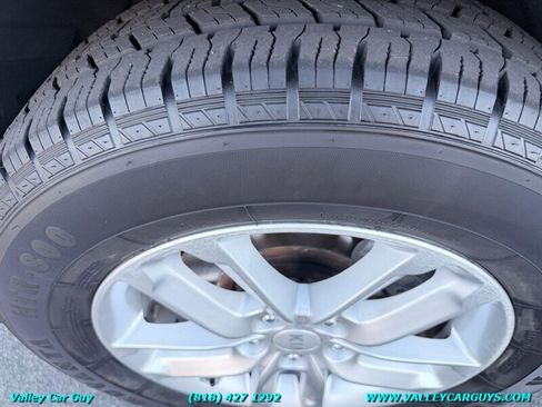 Used 2014 Kia Sorento LX image 25