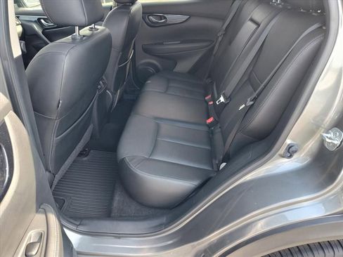 Used 2017 Nissan Rogue Sport SL w/ SL Premium Package image 11