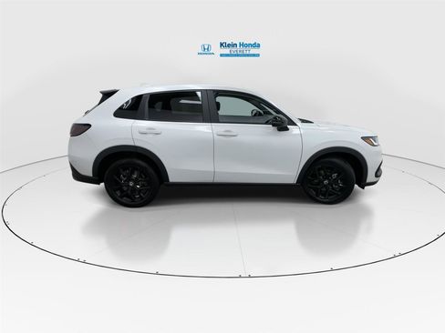 Certified 2023 Honda HR-V Sport image 3