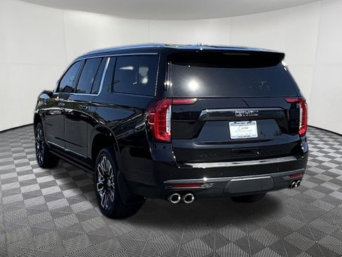 Used 2024 GMC Yukon XL Denali Ultimate AWD/4WD image 4