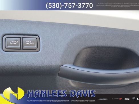 New 2026 Kia Carnival EX image 11