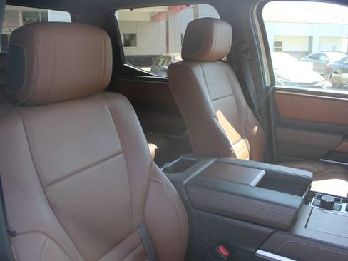 Used 2025 Toyota Tundra 1794 Edition AWD/4WD image 33