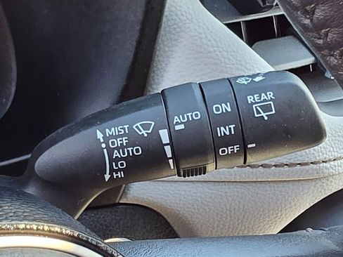 Used 2020 Toyota RAV4 XLE Premium image 47