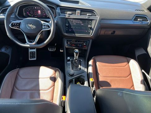 Used 2022 Volkswagen Tiguan SEL R-Line image 19