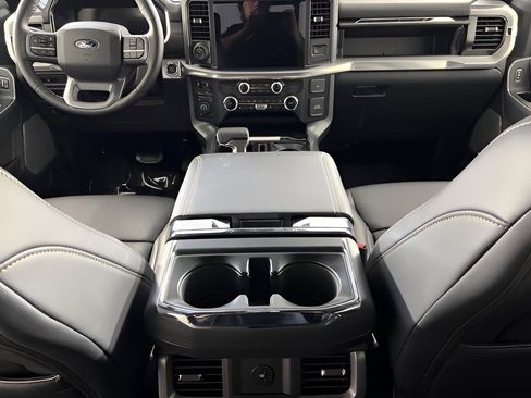 Used 2025 Ford F150 Lariat w/ Equipment Group 501A Mid image 22