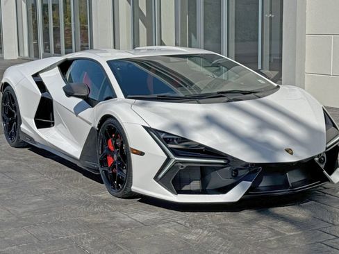 Used 2025 Lamborghini Revuelto AWD/4WD image 3